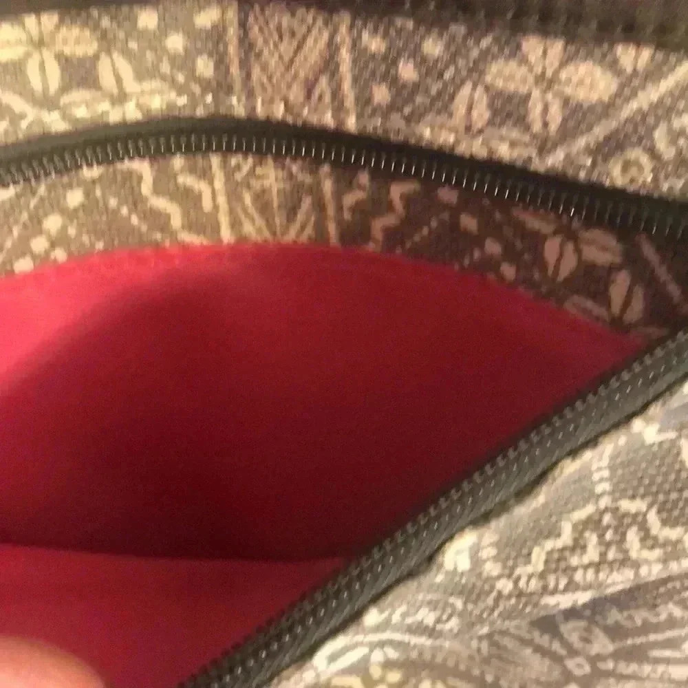 The Sak shoulder bag/back pack. - Picture 5 of 12